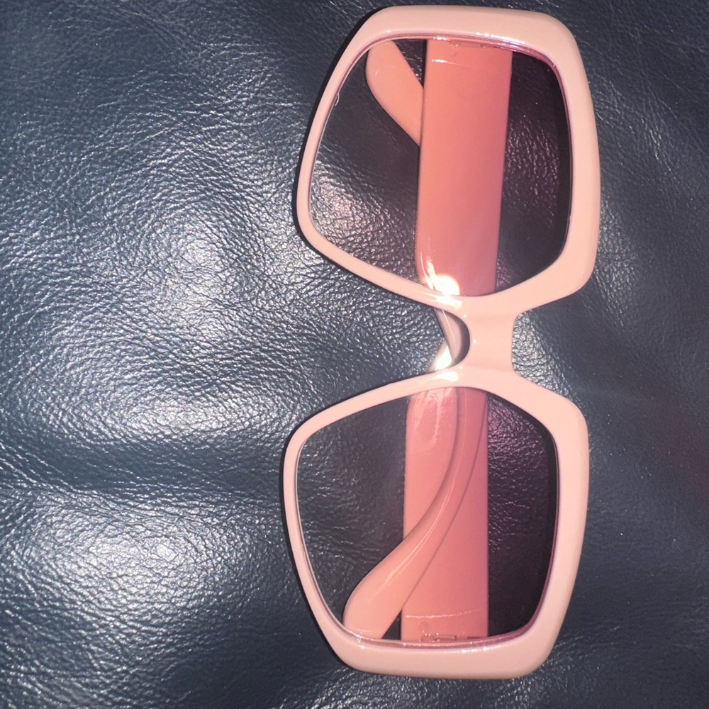 Oversized mauve square fashion glasses